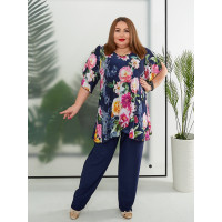 Костюм 3533-1 темно-синього кольору з малюнками квітів великих розмірів для повних жінок