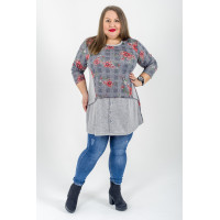 Туніка 3312-3 сірого кольору з кораловими трояндами та декоративними гудзиками